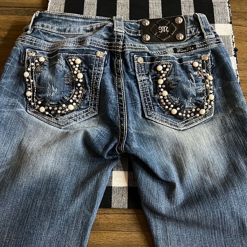 Miss Me mid-rise boot cut size 26
